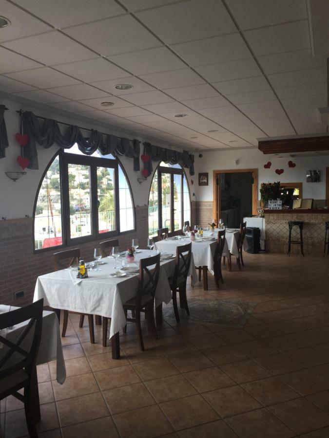 Hostal Baladrar 贝尼萨 外观 照片