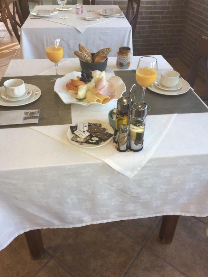 Hostal Baladrar 贝尼萨 外观 照片