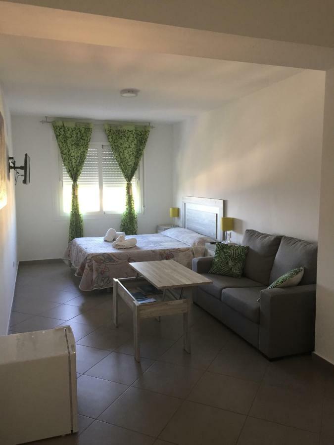 Hostal Baladrar 贝尼萨 外观 照片